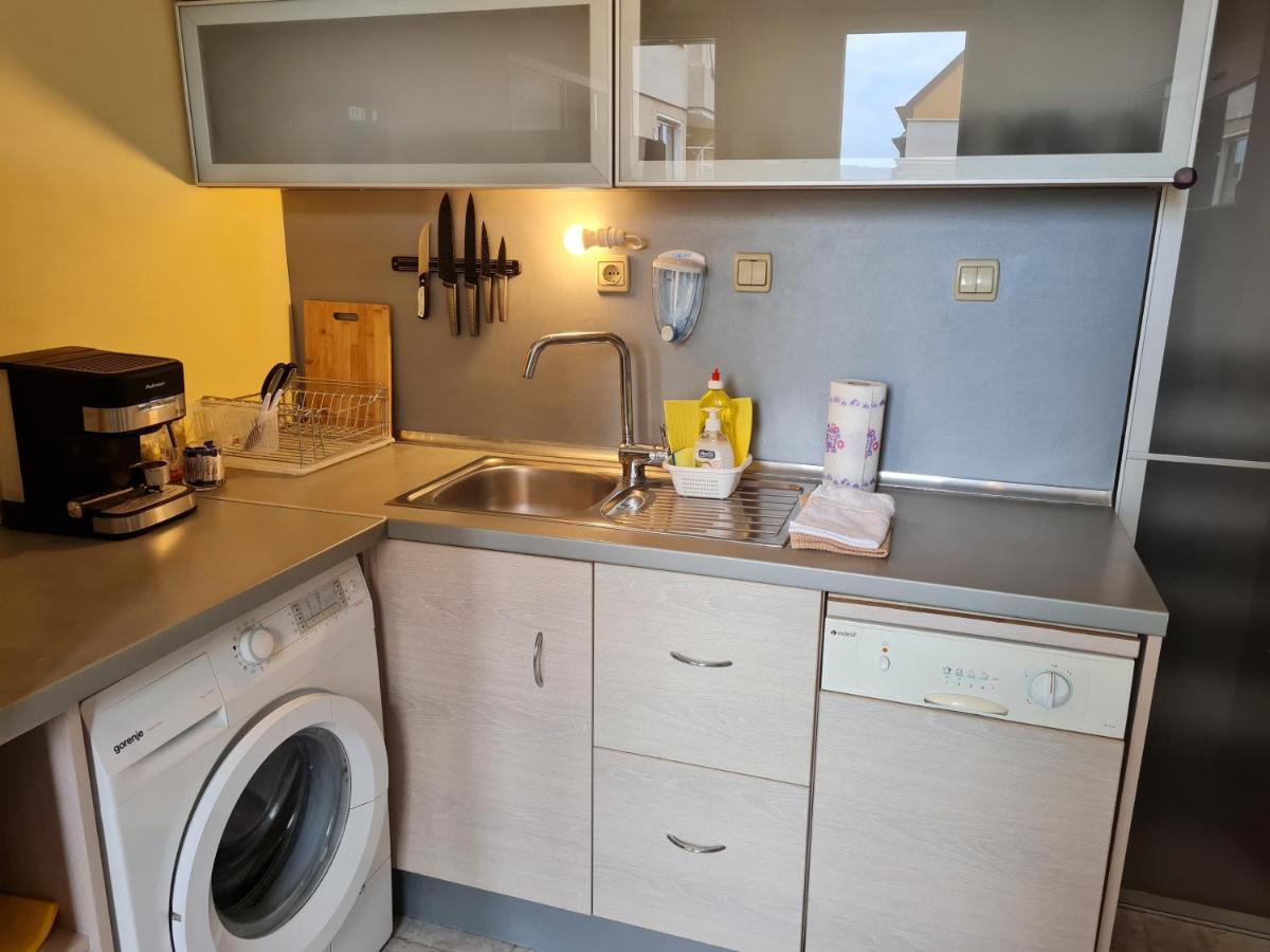 Spacious Apartment "Sunny Sofia" In The Heart Of Varna City 外观 照片